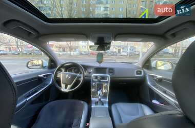 Седан Volvo S60 2014 в 