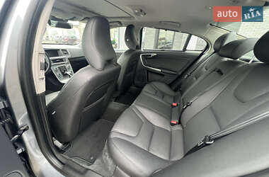 Седан Volvo S60 2016 в 