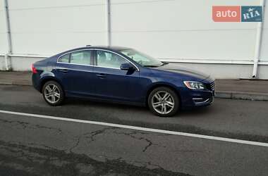 Седан Volvo S60 2014 в Киеве