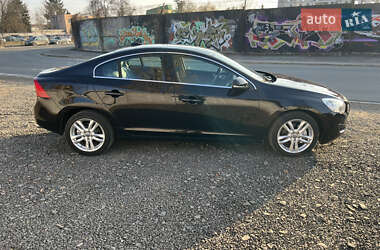 Седан Volvo S60 2012 в 