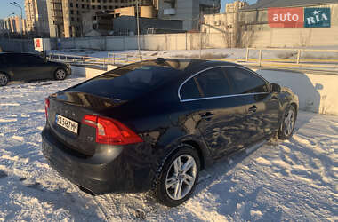 Седан Volvo S60 2014 в Києві