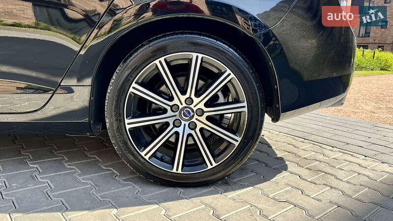 Седан Volvo S60 2016 в Ивано-Франковске