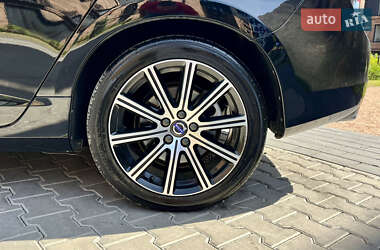 Седан Volvo S60 2016 в 