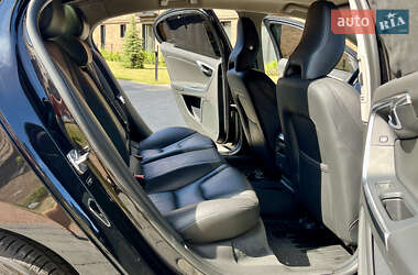 Седан Volvo S60 2016 в 