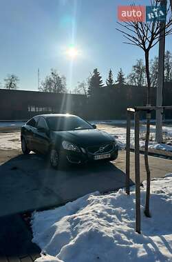 Седан Volvo S60 2012 в Борисполі