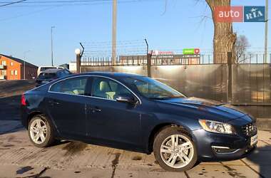 Седан Volvo S60 2014 в Києві