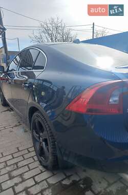 Седан Volvo S60 2010 в 