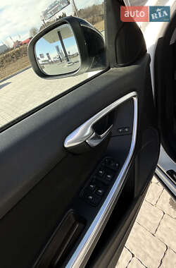 Седан Volvo S60 2011 в 