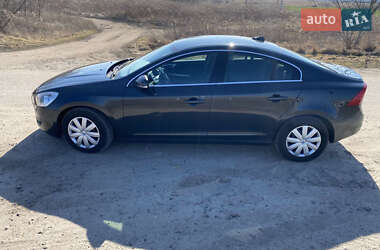 Седан Volvo S60 2010 в 