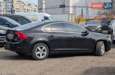 Седан Volvo S60 2015 в Києві