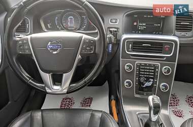 Седан Volvo S60 2015 в Києві