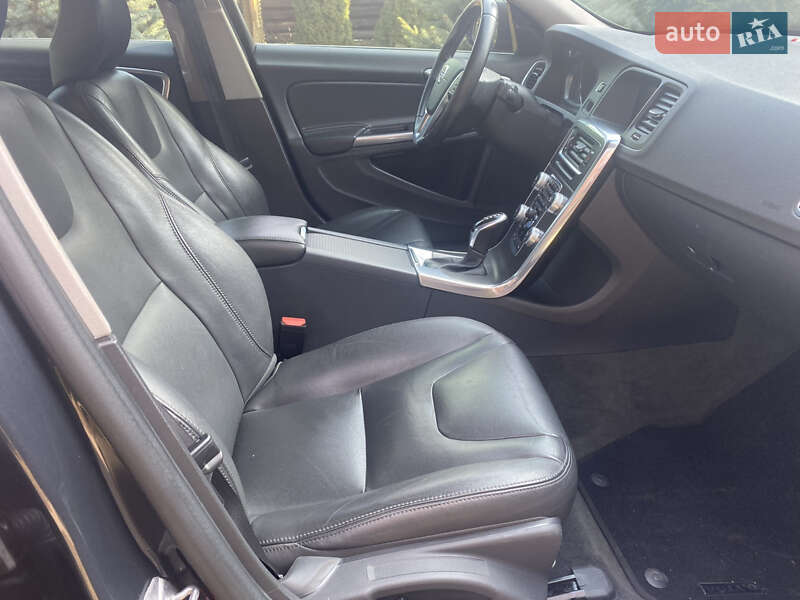 Седан Volvo S60 2016 в Броварах