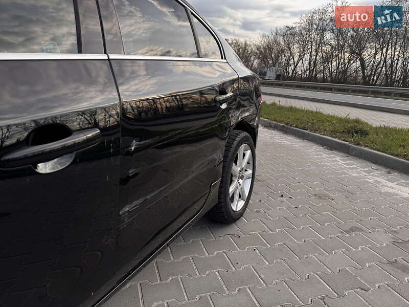 Седан Volvo S60 2015 в Тернополе