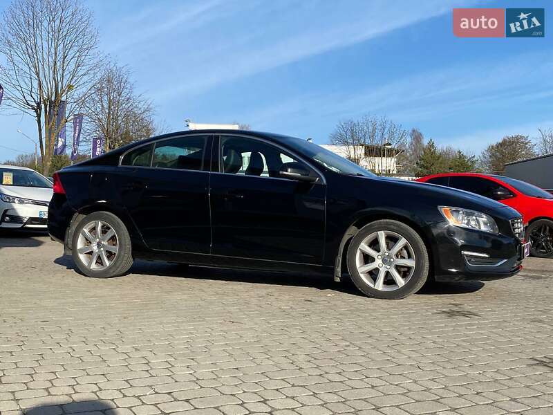 Седан Volvo S60 2016 в Львове