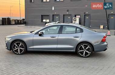 Седан Volvo S60 2023 в 