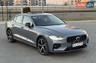 Седан Volvo S60 2023 в 