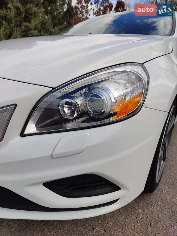 Седан Volvo S60 2011 в Харькове