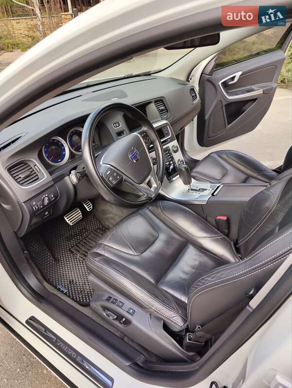 Седан Volvo S60 2011 в Харькове
