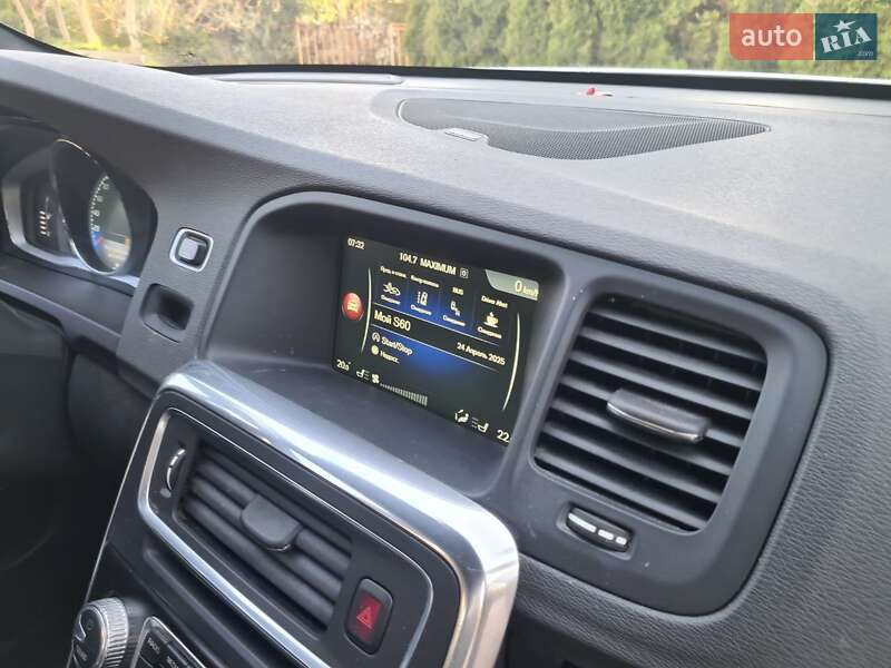 Седан Volvo S60 2015 в Ивано-Франковске