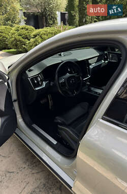 Седан Volvo S60 2019 в 