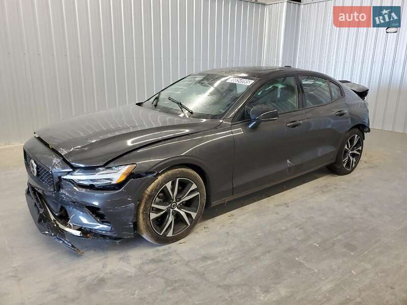 Volvo S60 2024