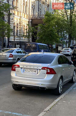 Седан Volvo S60 2016 в 