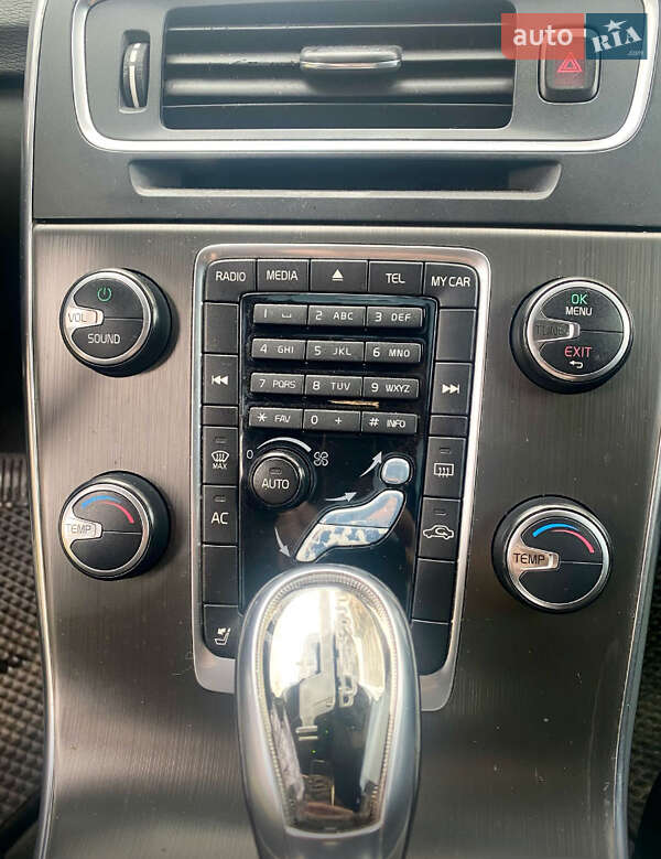 Седан Volvo S60 2012 в Києві