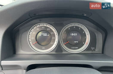 Седан Volvo S60 2012 в 