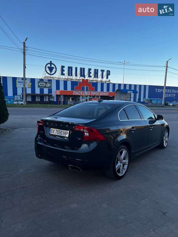 Седан Volvo S60 2016 в Шепетовке