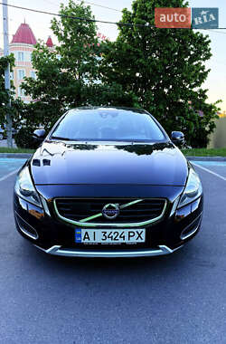 Седан Volvo S60 2010 в 