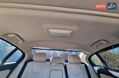 Седан Volvo S60 2016 в 