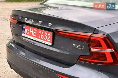 Седан Volvo S60 2019 в 