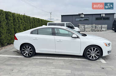 Седан Volvo S60 2017 в 