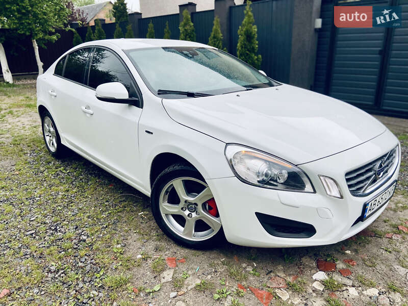 Седан Volvo S60 2011 в Виннице