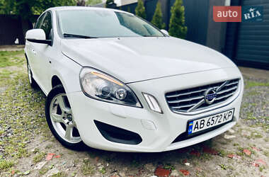 Седан Volvo S60 2011 в 