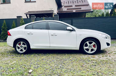 Седан Volvo S60 2011 в 