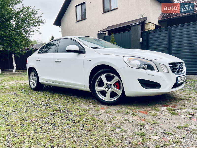 Седан Volvo S60 2011 в Виннице