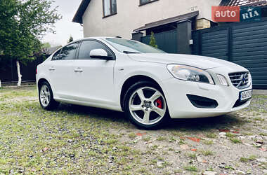 Седан Volvo S60 2011 в 
