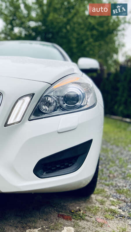 Седан Volvo S60 2011 в Виннице