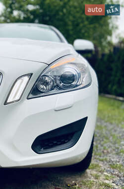 Седан Volvo S60 2011 в 