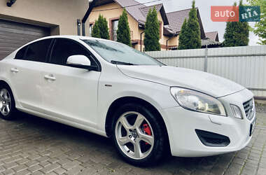 Седан Volvo S60 2011 в 