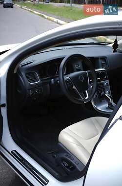 Седан Volvo S60 2016 в 