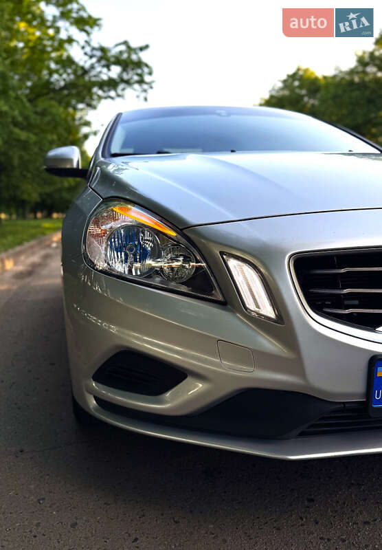 Седан Volvo S60 2012 в Ромнах фото 11 Седан Volvo S60 2012 в Ромнах