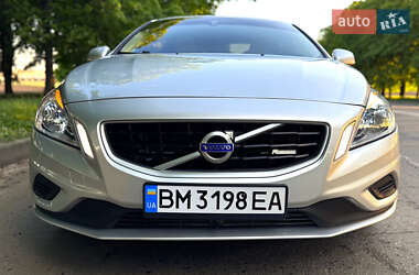 Седан Volvo S60 2012 в 