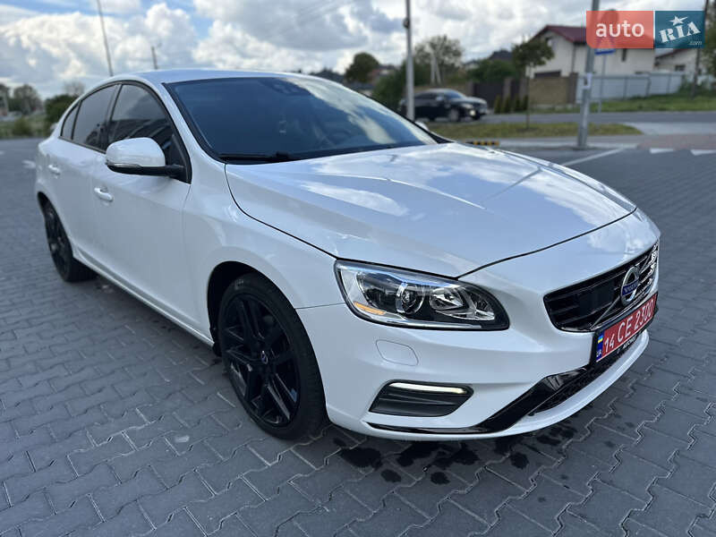 Седан Volvo S60 2017 в Львові