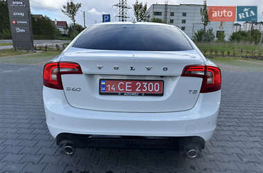 Седан Volvo S60 2017 в 