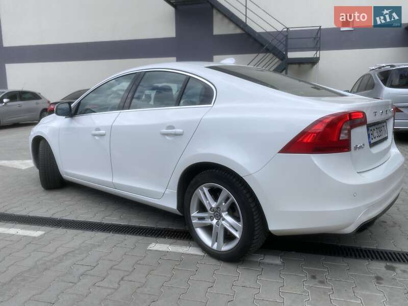 Седан Volvo S60 2014 в Львові фото 14 Седан Volvo S60 2014 в Львові