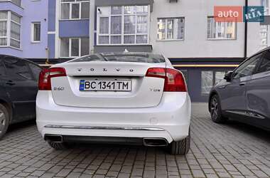 Седан Volvo S60 2016 в 