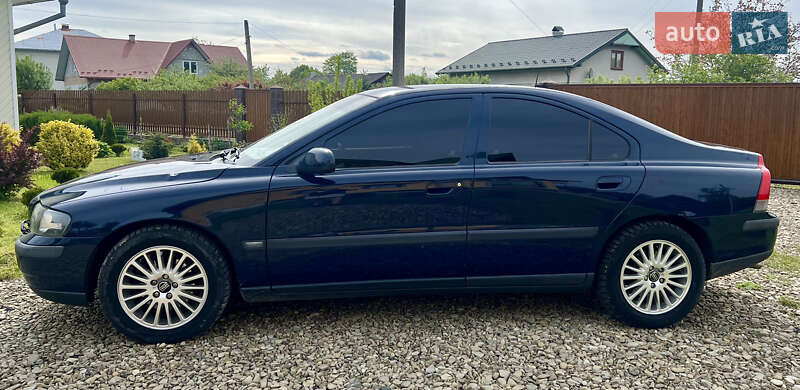 Седан Volvo S60 2001 в Долине