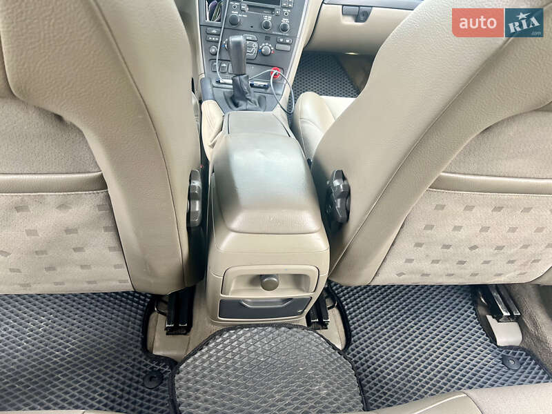Седан Volvo S60 2001 в Долине